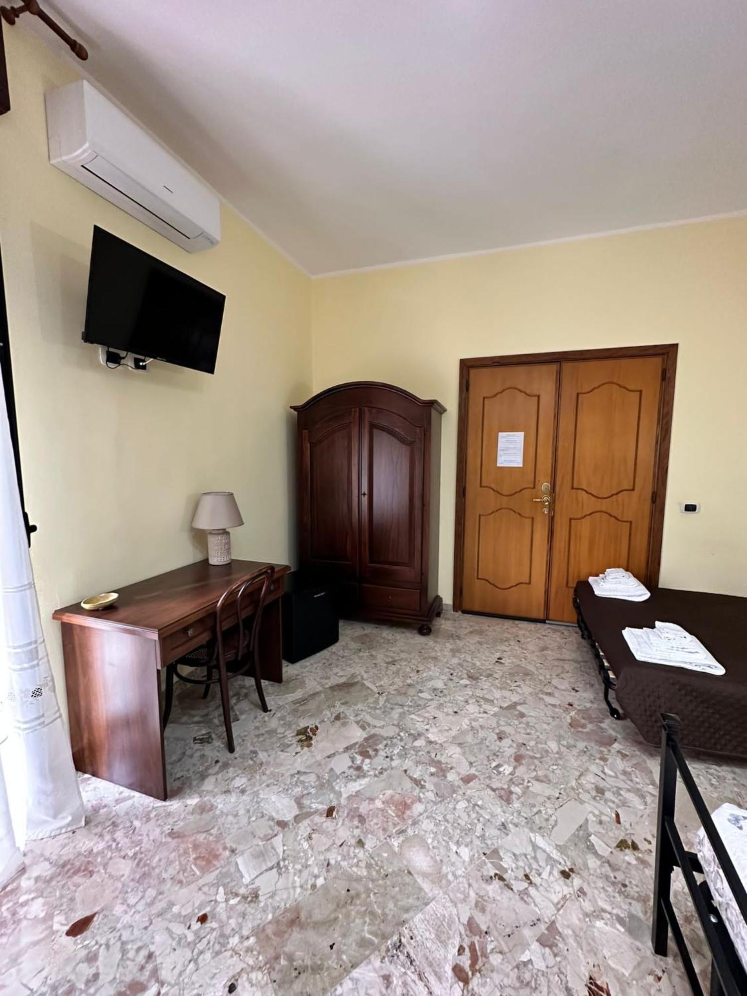 B&B - Piazza Grande Gela Kültér fotó